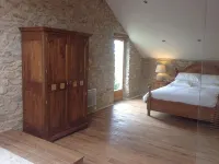 Beautifully Restored Farmhouse With Stunning Pool and HotTub. A great games room - สระว่ายน้ำส่วนตัว