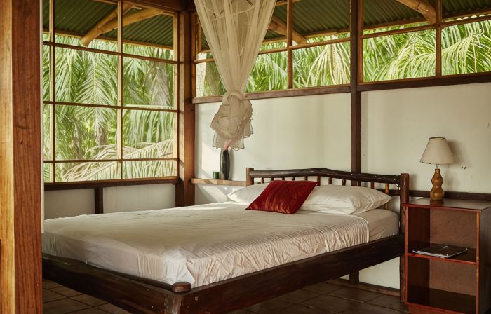 Peaceful ocean view Home in  Ballena Marine National Park.  Walk to Beaches.
