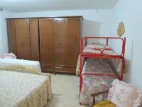 Flat with garden closed to see 塞拉韋扎酒店
