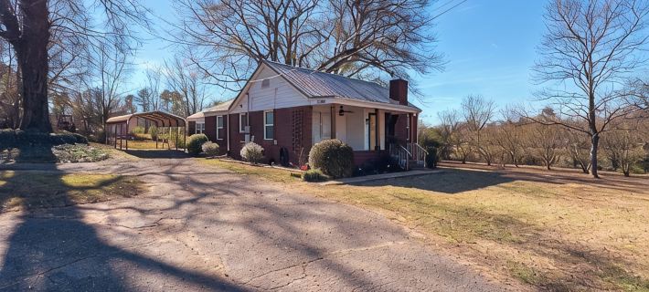 Joy's Place - 3BR/2BA Cottage in the Heart of Oxford! オックスフォードのホテル