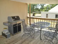 Mid-lake home conveniently located in quiet neighborhood with boat ramp. Hôtels à : Paroisse de Sabine