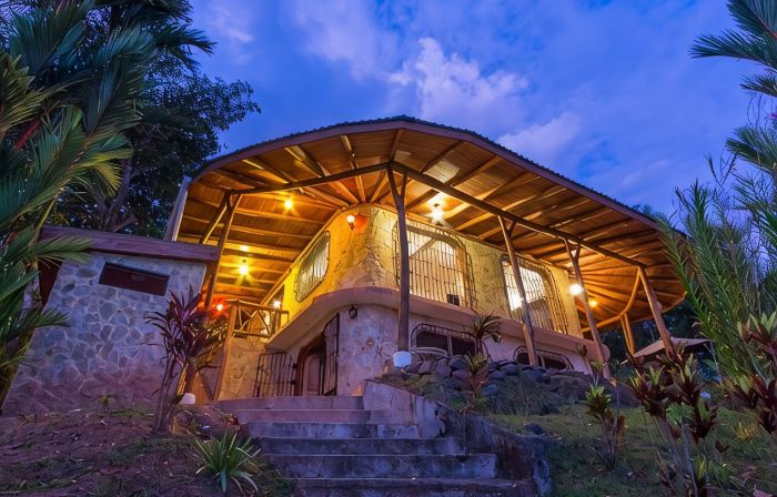 Casa Muy Facil Where Everything is Very Easy