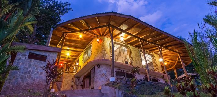 Casa Muy Facil Where Everything is Very Easy Hotels in Savegre