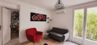 Romarin, un Appartement T3 Climatisé, Tout Confort, au Cœur de la Provence