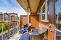 Riverstone Condo by Lake Cda~King Bed, Walk to Shops & Dining, Close to Downtown - 4 stjerner