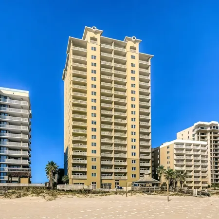 Charming 2 Bedroom Condo with Stunning Gulf Views!!