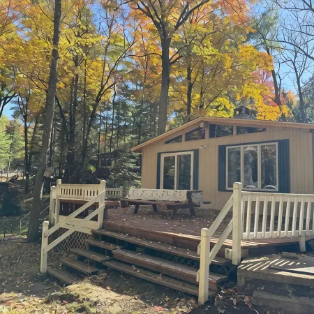 Cozy 2-bedroom cabin in South Shore of Hubbard Lake