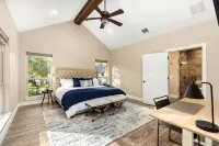 Canyon Lake Retreat - Two Homes! Private Pool & Hot Tub Near Canyon Lake Marina - Boutique