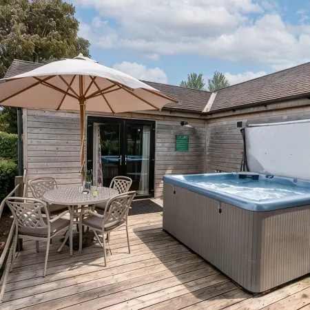 Clover Croft lodge - sleeps 4/5 with private hot tub