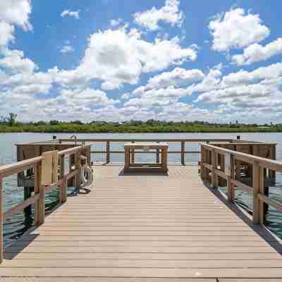 Serenity Sands at Barefoot Beach: Beach Bliss Awaits, Charming 2 bedroom condo Others