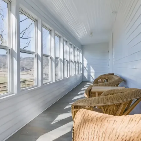 Bluff Springs Farmhouse