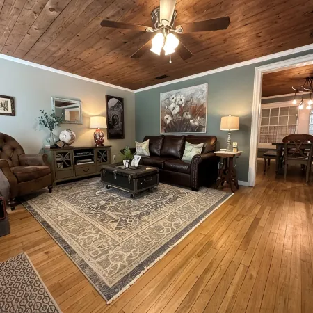 The Compass North with Full Kitchen Near TSU