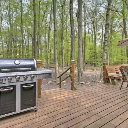 Steps2Lake, BonusLoft, 2 Full Baths, 7Beds, Pool Table, 2 Kayaks, 2 Arcade Games