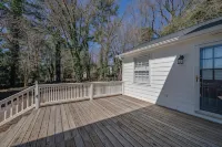 Spacious 8 Bed Home Near North Hills, DT, Airport - Bungalow