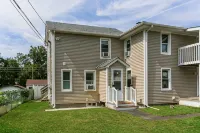 2 BEDROOM APARTMENT IN BRISTOL NEAR PLAINVILLE