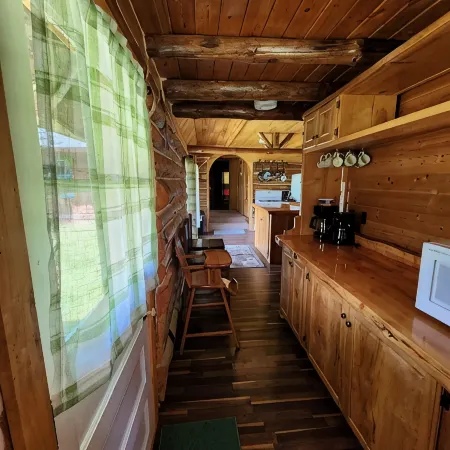Rustic Cabin Hyde-A-Way