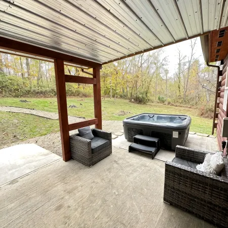 Escape to Sage Creek Cabin: 5 Acres + Privacy + Hot Tub + Fire Pit