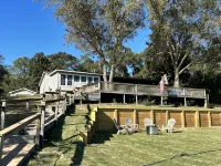 Life is better at the Lake Lakefront home that sleeps 13! - WiFi