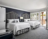 Candle Light Inn Hotels in 