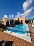 Luxury 3 bedroom villa overlooking golf course with private pool and Wi-fi