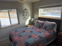 Bear Canyon Cottages - Bird House - บ้านพักหลังเล็ก