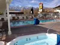 Historic Dow Hotel - Pools