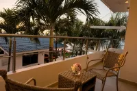 Hotel Vistalmar - Deniz Manzaralı