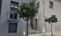 Canvas Color Your Stay - Apartments