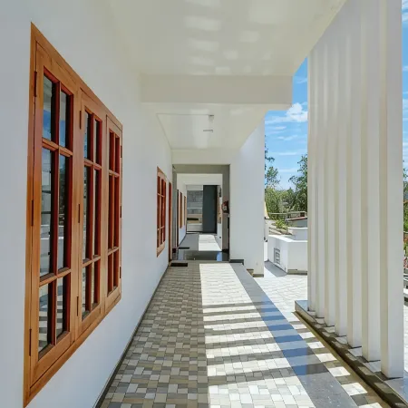 Pine Hill Suites Отели рядом с достопримечательностью «Озеро Ути»