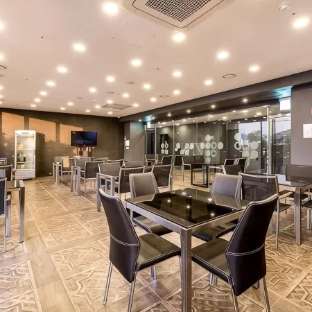 Hotel the May Отели рядом с достопримечательностью «Гробница Сарын»