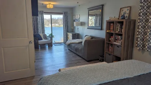 Lake Retreat With Hot Tub