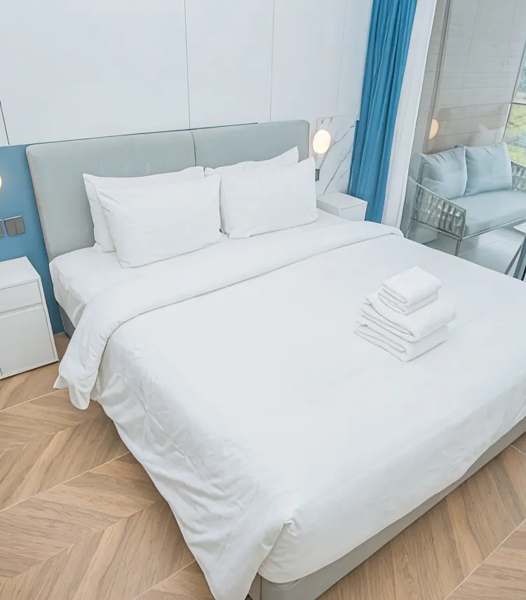 Coastal 1 Bd Apartment · Moments from the Sea