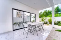 Modern Villa w/ Pool & Garden