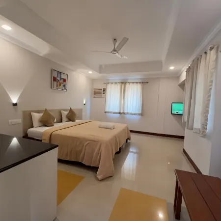 Kalluvalappil Holiday Inn