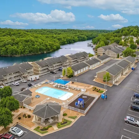 Lazydays Pet-friendly Condo w/ Pool & Slip at 3M