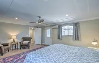 Hidden Lake Sanctuary - Boutique