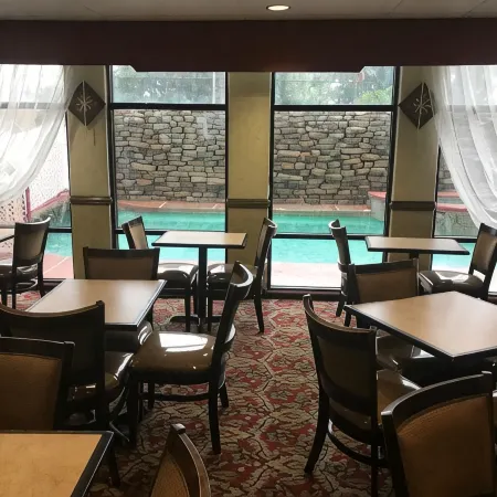 Comfort Suites