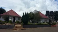 Eden Springs Hotel - 2-Star