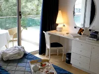 Hotel Luxor Hotels near Caffe Pascucci