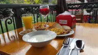 Beta Hotel - breakfast