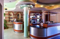 Dionis Hotel - ที่มีที่จอดรถ