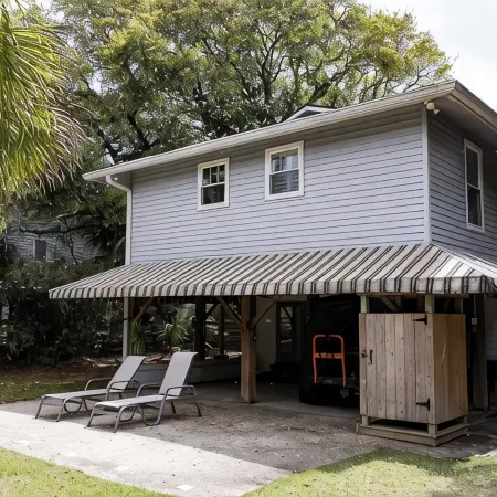 Welcome to Rainbow at Folly House – Your Beachside Retreat Near Charleston!
