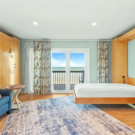 The Endless Wave: Oceanfront Condo, Sunrise View, Pool, 1-mile to Dining & Pier