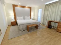 Lagoa Hotel Hotel dekat Pantai Vale Centeanes