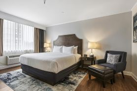 St Charles Inn, Superior Hotel