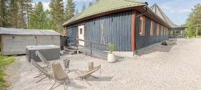 Långforsen Glamping & Lapland Experience Hotel a 
