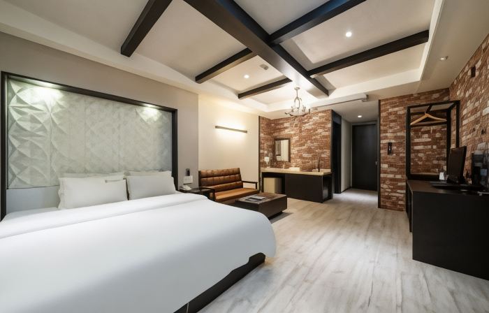 Elga Hotel