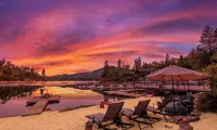 Lakefront Cabin with Private Beach, Redwood Dock, Kayaks & Stargazing Dome - Chalets