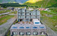 Step Inn - Kazbegi