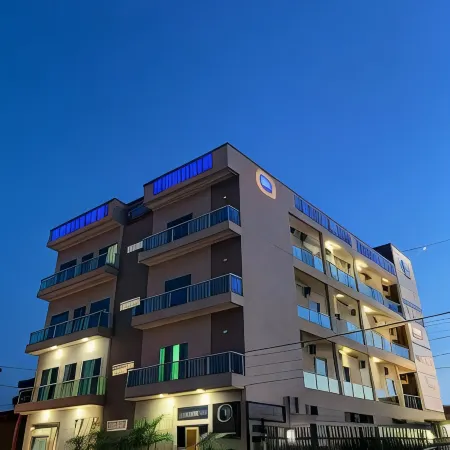 Dallas Hotel Premium